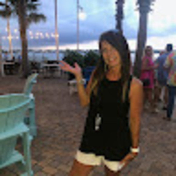 Meet your Posher, Shanna - Picture 1 of 1